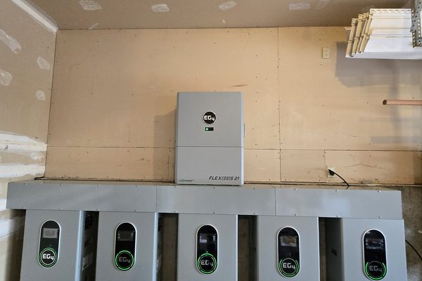 Home battery storage system installation